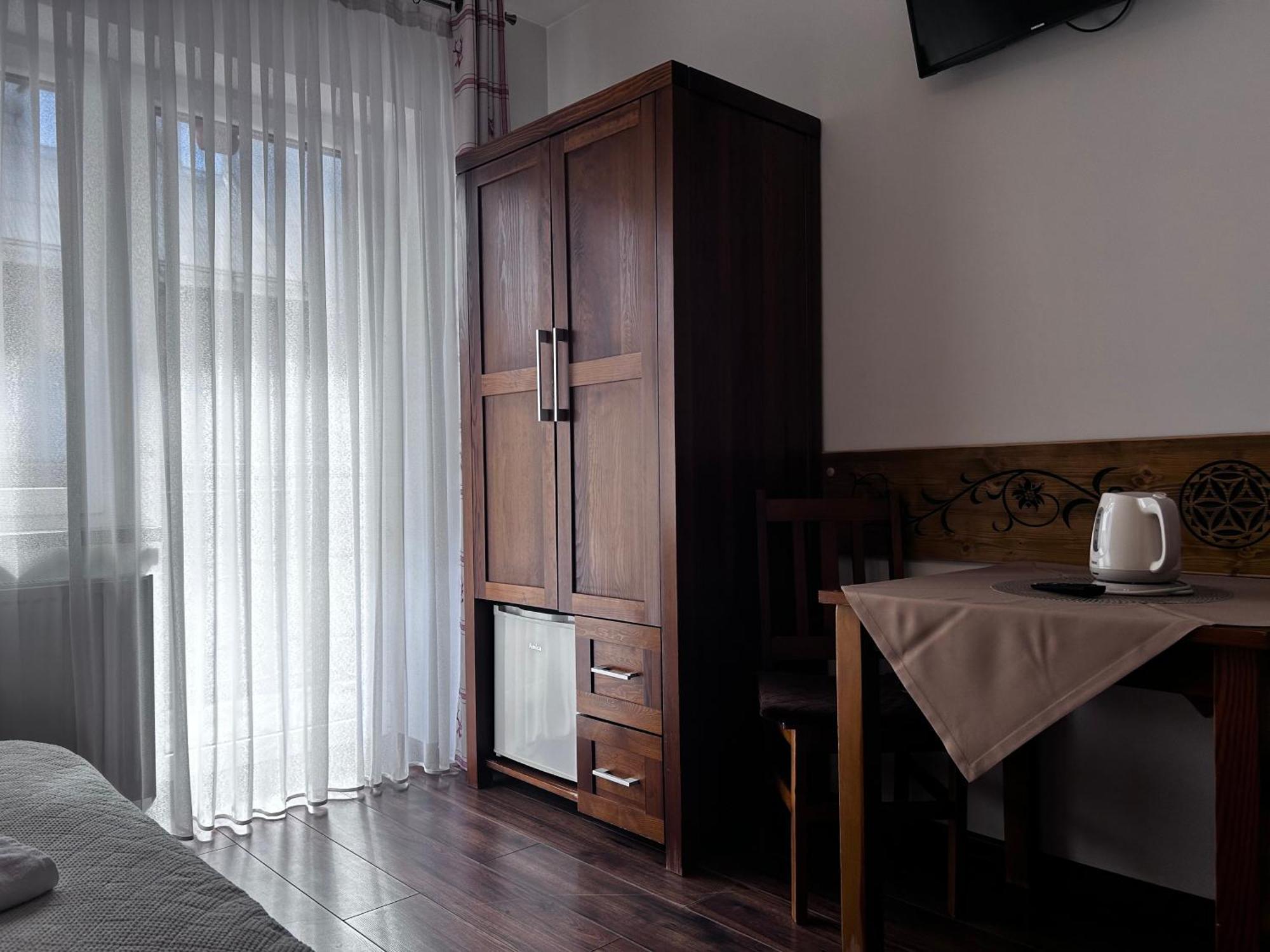 Willa Pod Reglami Male Ciche Sauna & Jacuzzi Exterior foto